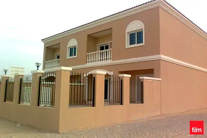 Huge 3br + Maid Villa For Rent | Private Garden