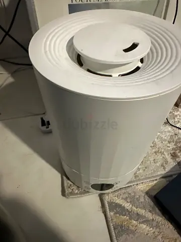 Small humidifier / air purifier unit - white, used