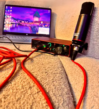 Focusrite Scarlett 2i2 3rd Gen Solo audio interface with condenser microphone and XLR cable - used