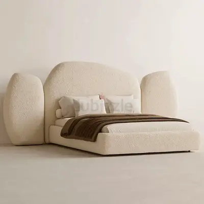 Cream Bouclé Upholstered Platform Bed with Sculptural Headboard (Queen)