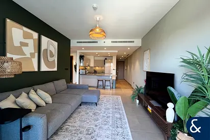 1 Bed + Study | Furnished | Available Now