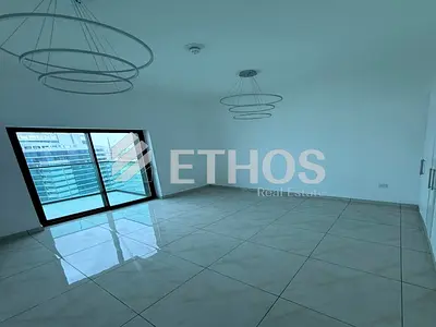 Ready to Move In| Spacious | Prime Location