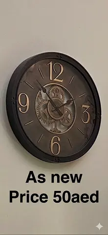 Wall clock  ساعه حاءط
