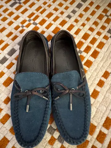 Authentic Louis Vuitton Hockenheim Suede Moccasins