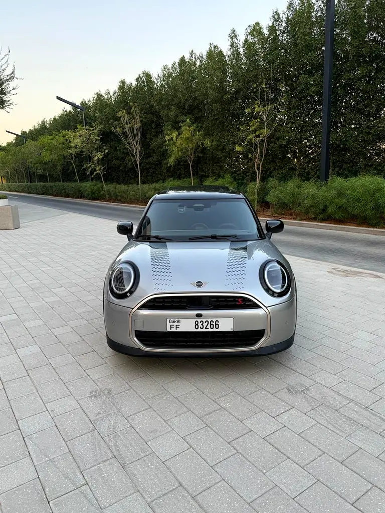 MINI Cooper 2025 — photo 1 of 14