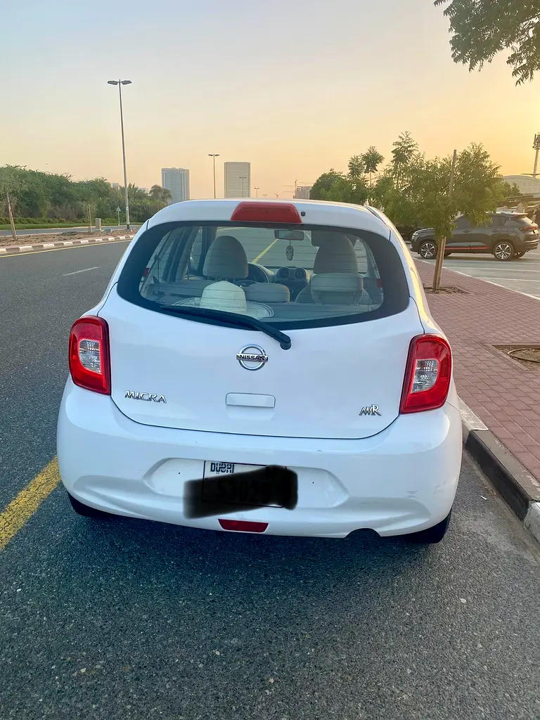 Nissan Micra 2019 — photo 1 of 4