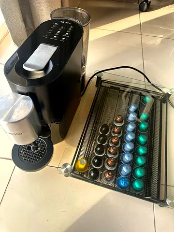 Nespresso Krups XN8908 Coffee Capsule Machine | Milk Frothing System