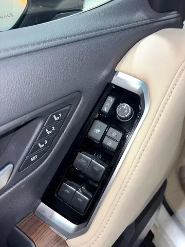 2026 Toyota LAND CRUISER photo 11