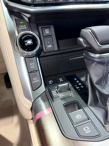 2026 Toyota LAND CRUISER photo 12