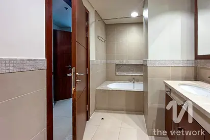 Full Burj Khalifa Views | Unfurnished | Vacant