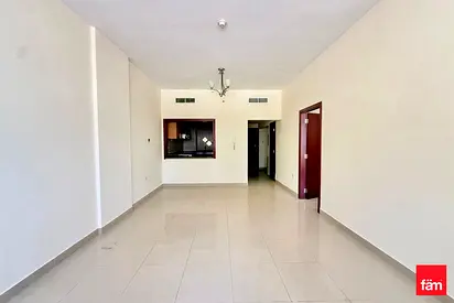 Deal Of The Day | Chiller Free | 1 Bedroom + Study