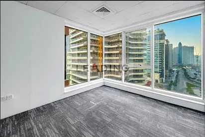 Prime Location | Vacant | Canal View