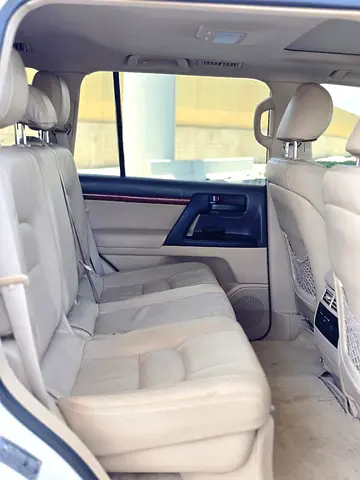 2014 Toyota LAND CRUISER 照片 9