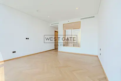 Exclusive 3BR | Canal-Facing | High Floor