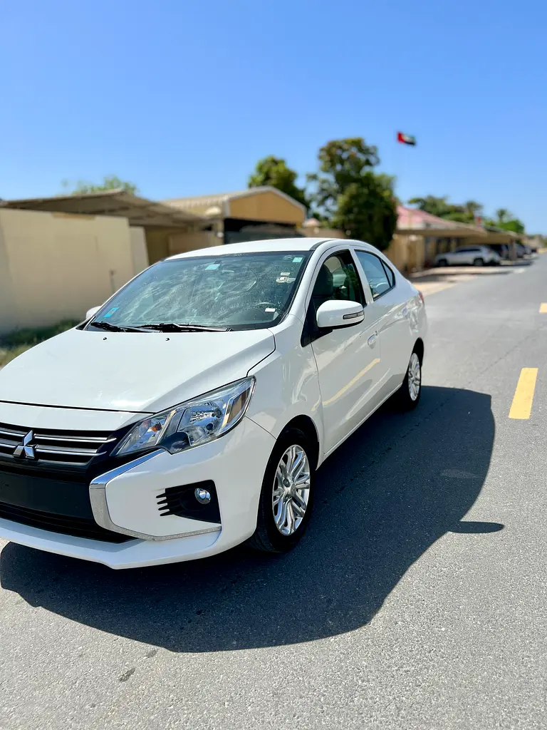 Mitsubishi Attrage 2023 — photo 1 of 11