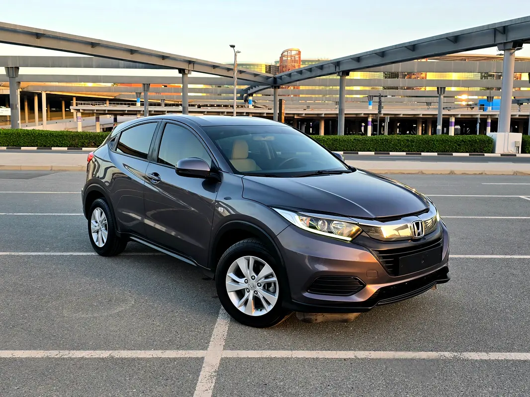 Honda HR-V 2021 — photo 1 of 20