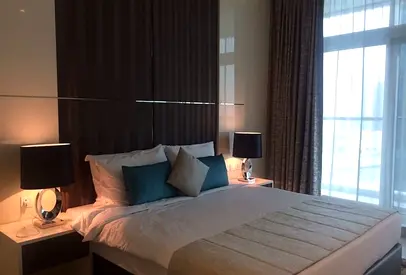 Available! Fully Furnished! Amazing Unit!