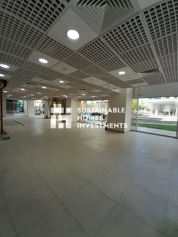Big Showroom | High Exposure | 3% Commission