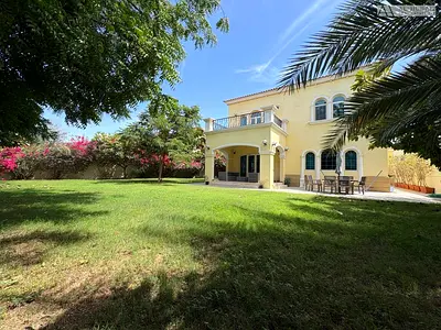 VACANT SOON | HUGE LAYOUT | CLOSE TO PARK
