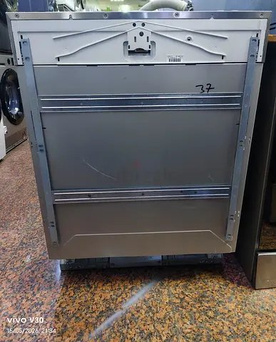 Used Built-in Dishwasher (stainless interior) - good working condition