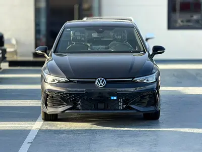 Volkswagen Troc R-line 300 TSI 1.5L Turbo petrol Export Price @ 87,500 AED