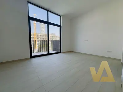 Ready to Move In I Unfurnished I Best Layout