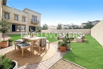 Double Ceiling | Corner Plot | Rare Four Bedroom plus Study Villa