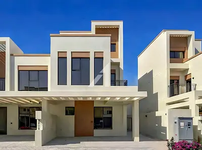 Prime Location | Genuine Corner Unit | Costa Brava