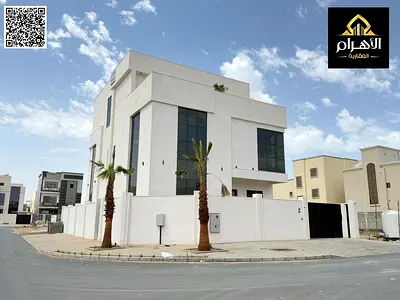 للبيع فيلا  فاخره بمساحه بناء كبيره بسعر شامل المصعد والكهرباء والمياه والمكيفات