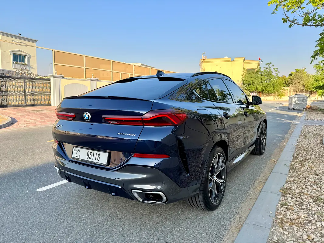 BMW X6 2022 — photo 1 of 12
