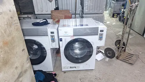 Front-load Queen washing machine washing machine - used, good working condition 0581248350 WhatsApp