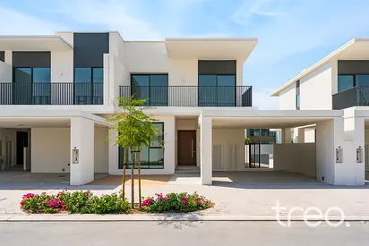 Premium Single Row End Plot | Closed Kitchen