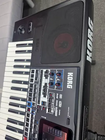 Korg pa1000 mg KAoss/Arranger Style Keyboard - Good Working Condition