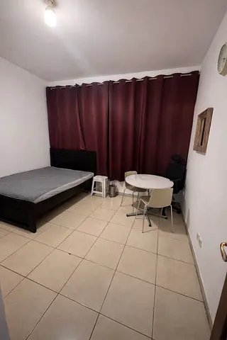 Furnished Executive Room with Private Bathroom near Khaldiya Etisalat – for (Single Male or Female)