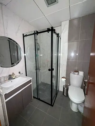 Shower glass installation