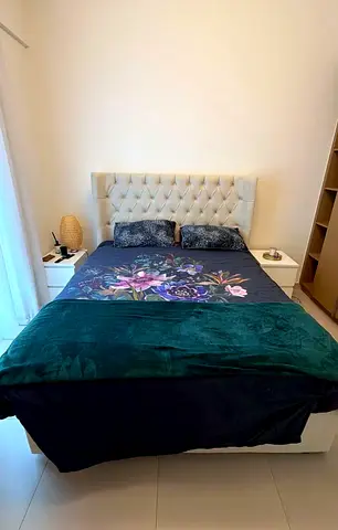 Queen  bed with tufted headboard 160cm x 200 cm
