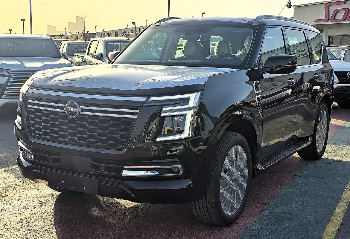 Nissan Patrol 2025 — photo 1 of 20