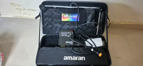 Amaran 120d LED Panel Light with Case and Power Cable and others as per pictures all like new