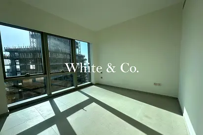 Unfurnished | High Floor | City/Sea Views