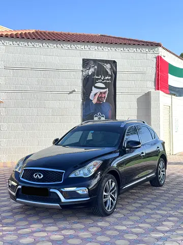 Stunning Infiniti QX50 Luxury 2018 | GCC Specs | Well Maintained