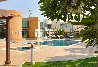 3 Parking Spaces l Swimming Pool l Modern 5BR
