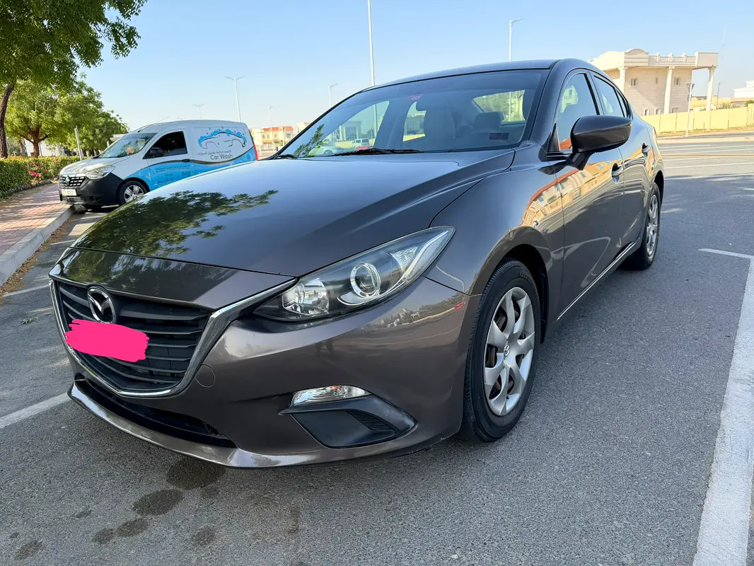 Mazda 3 2015 — photo 1 of 20