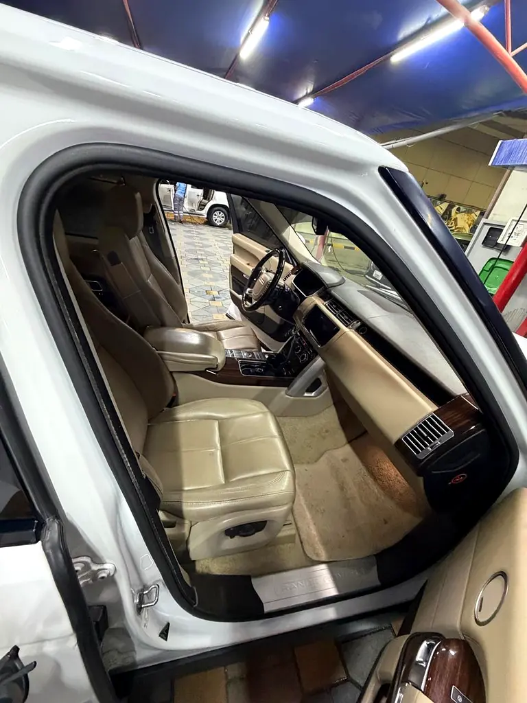 Land Rover Range Rover 2016 — photo 1 of 15
