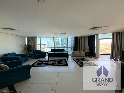 Luxury Marina Living | Spacious High Floor