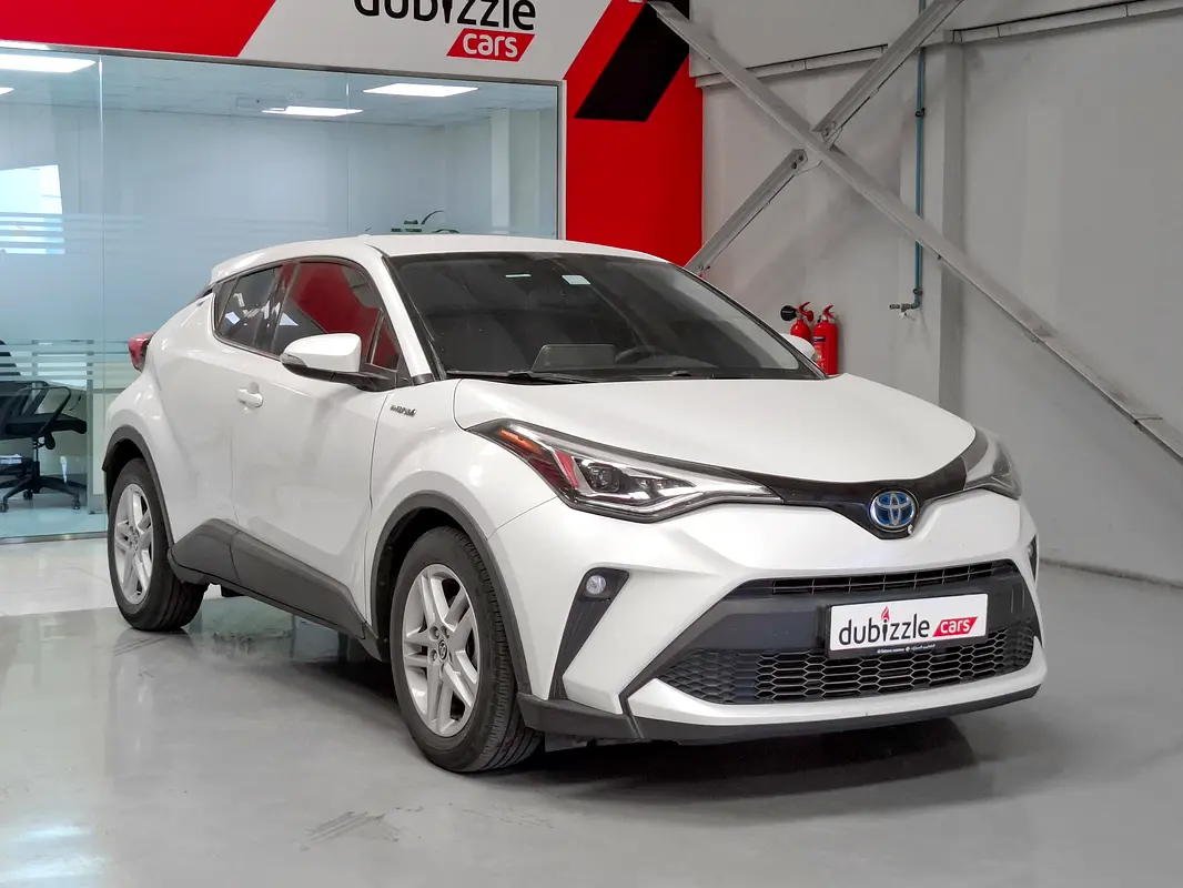 Toyota C-HR 2023 — photo 1 of 14
