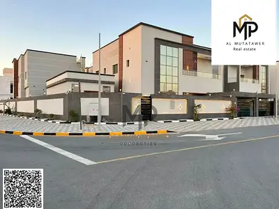 Own a corner villa on the main street, with a large area of ​​5500 sq ft and an external annex, at a negotiable price including registration and owner