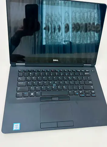 Dell computer i5 8.00 GB ram 256 GB touch high condition