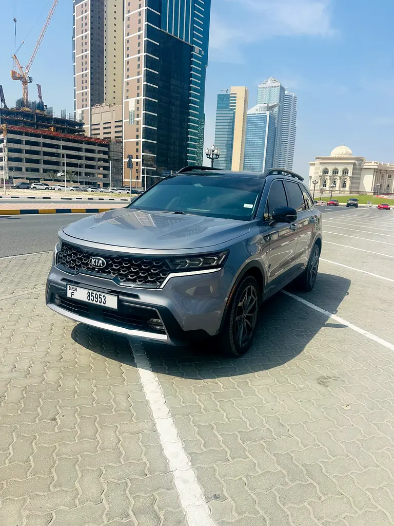 Kia Sorento 2021 — photo 1 of 13