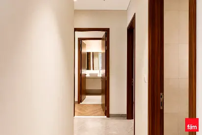 Spacious | Chiller Free | 2 Parkings