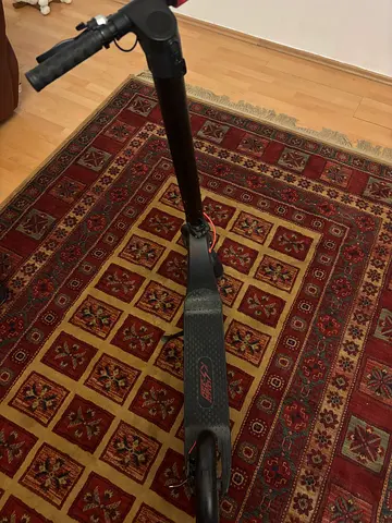Eskuta KS-350 E-Scooter - Lightweight— Good Condition